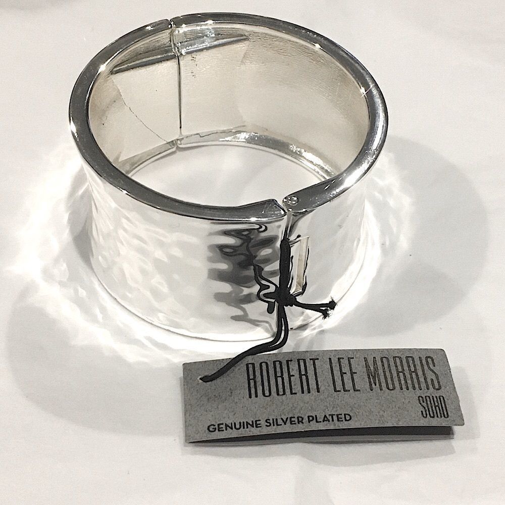 RLM Soho Hammered Silver Hinged Wide Bangle - Picture 4 of 13